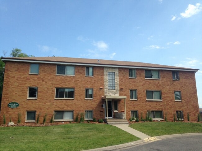 Rose Park Apartments - Rose Park Apartments