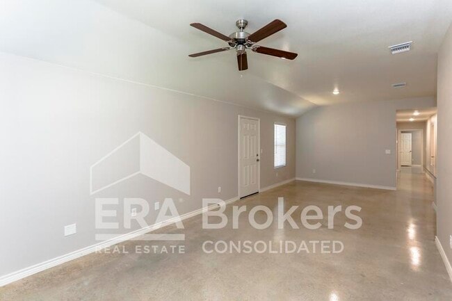 Photo - 2328 Duntov Dr Unidad A