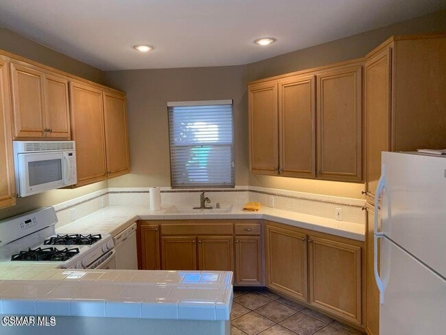 Photo - 580 Fenwick Way