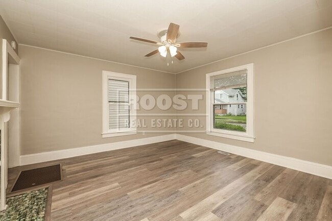 Photo - 743 N Belmont Ave