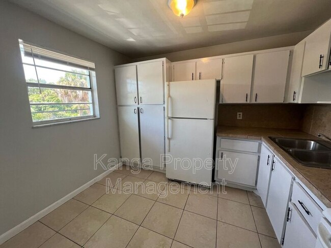 Photo - 3206 Louisiana Ave Unidad 6