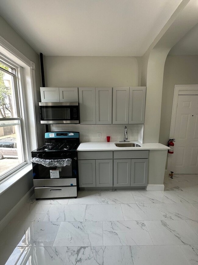 Photo - Grove St Apartments