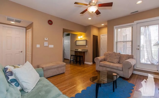 Photo - 1009 N Oakley Blvd Unit #  02E