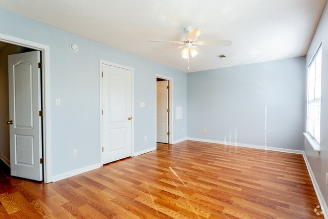 3BR,2.5BA