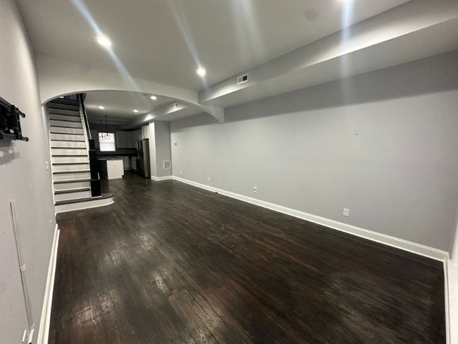 Photo - 407 N Lakewood Ave