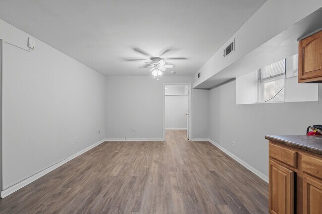 Photo - 761 Avenue A Unit B1