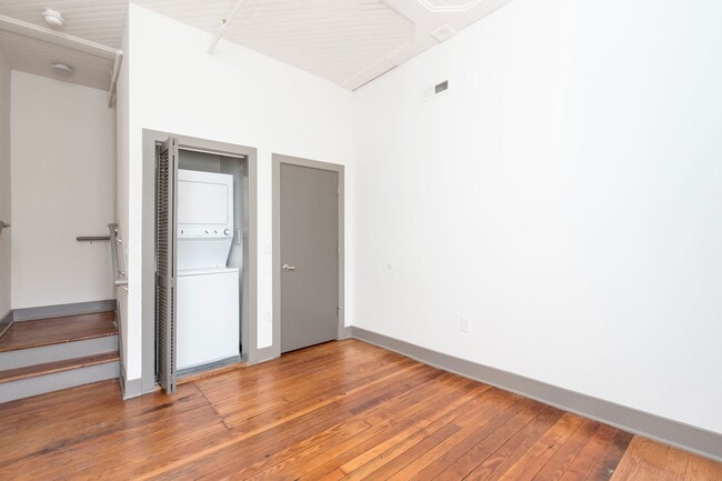 Photo - 1204 Hull Street- Bean Building