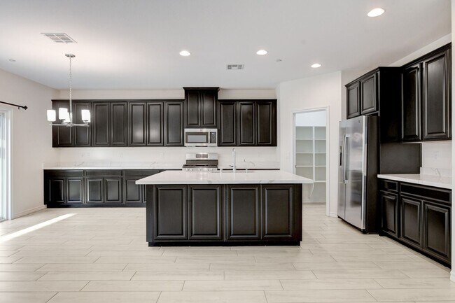 Photo - 4 Bedroom Townhouse in Tule Springs