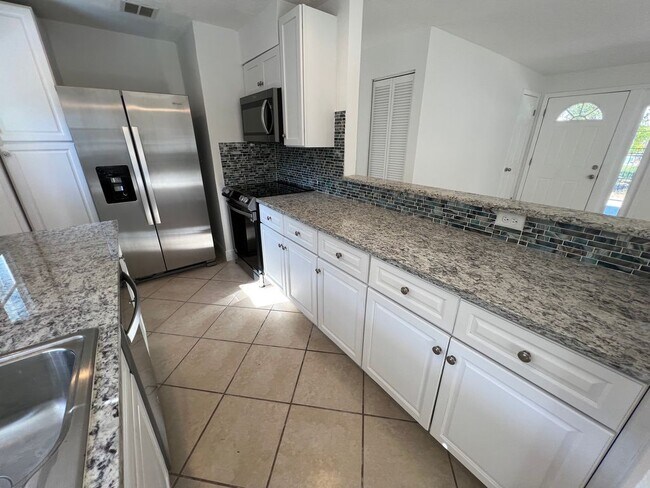 Photo - 710 Bayou Ave