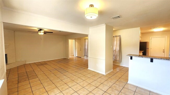 Photo - 2702 Foliage Green Dr