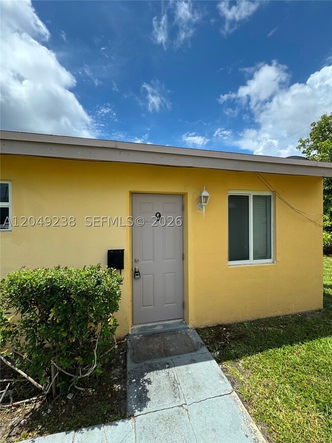 Photo - 16190 NE 19th Pl Unit 9