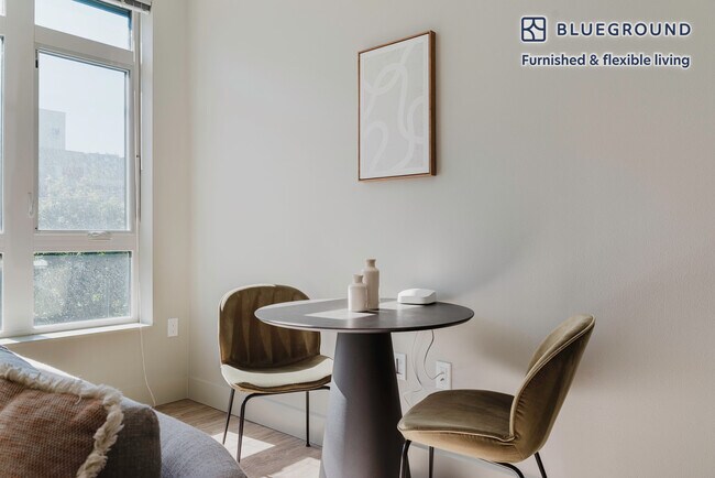 Photo - 104 12th Ave Unit FL5-ID742