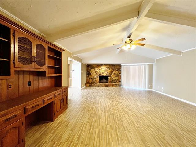 221 Connie Dr