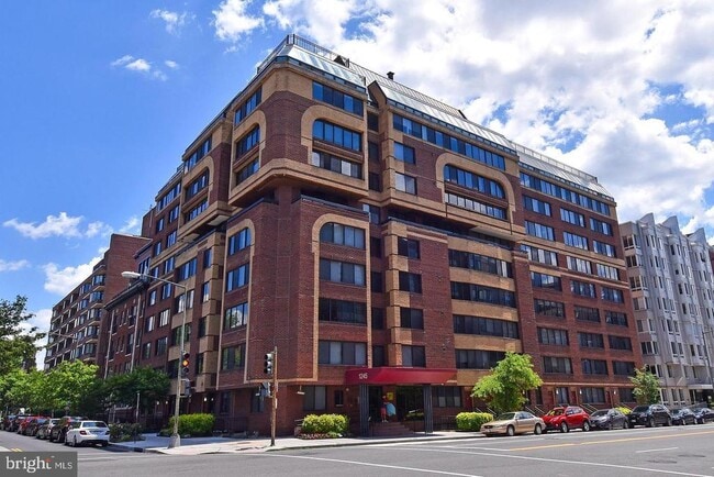 Building Photo - 1245 13th St NW Unit 811 Rental