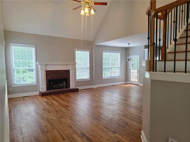 Photo - 2257 Roseberry Ln