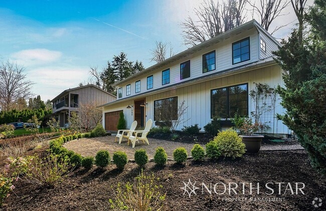 Building Photo - Lake Oswego Beauty Next to Tryon Creek Rental