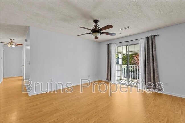 Photo - 5521 Hornaday Rd