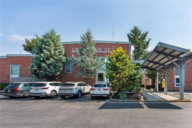 Building Photo - 1661 La France Street Northeast Unit 325