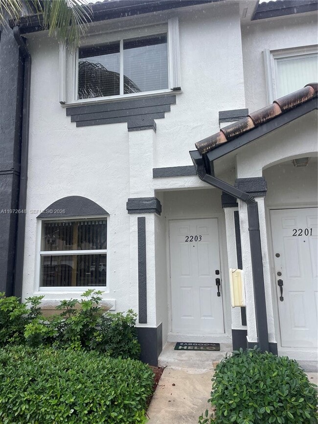 Building Photo - 2203 SE 23rd Ave