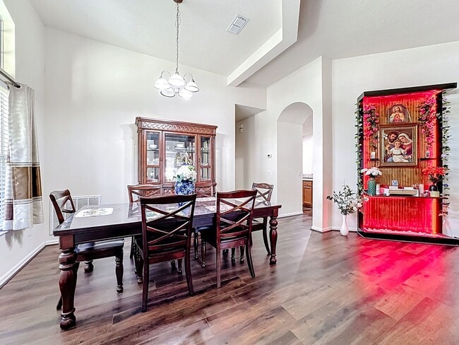 Photo - A home built for living well: 4Bedrooms/3Baths sophisticated home in Fells Cove!