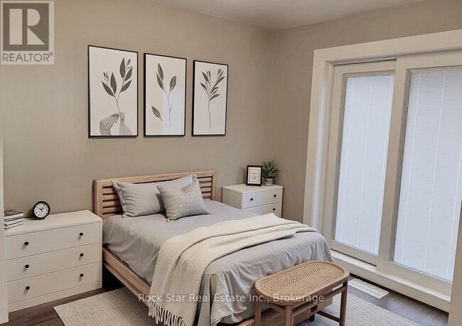 Photo - 269 Montmorency Dr