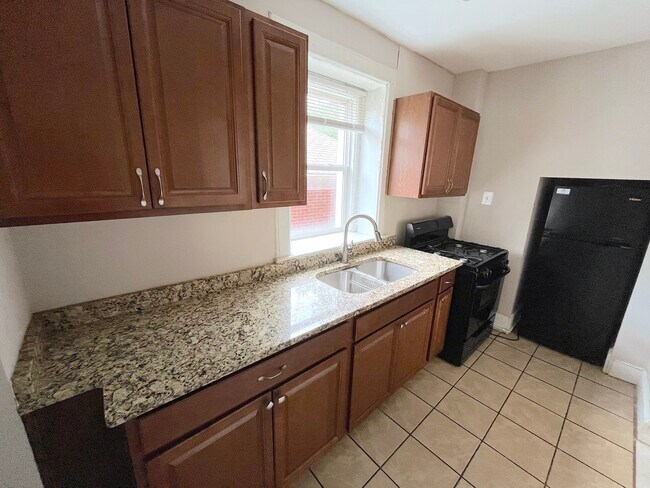 Photo - 1217 Colonial Ave