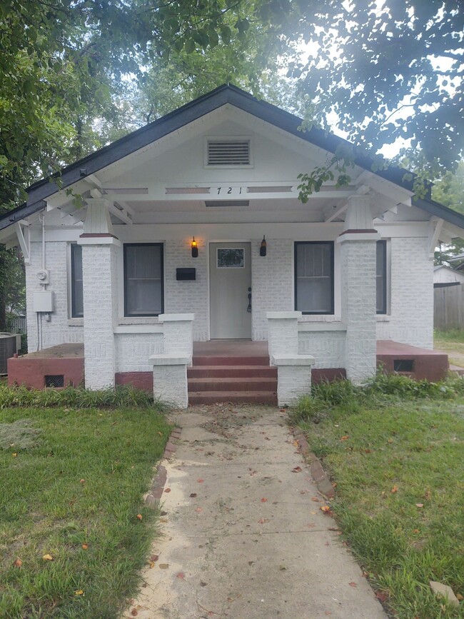 Photo - 721 Ward St Casa