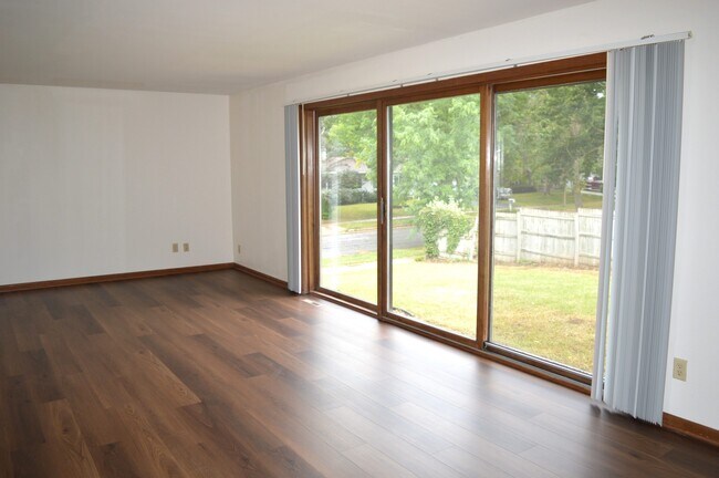 Photo - 6938 Chester Dr