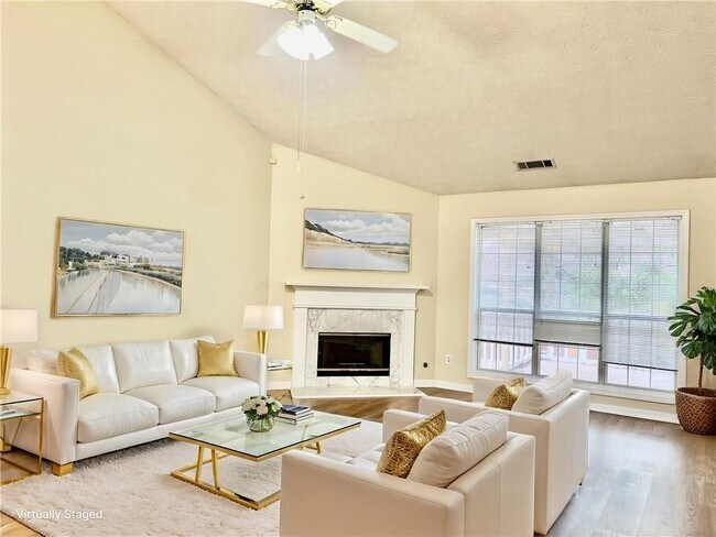 Photo - 3287 Crossfield Ln