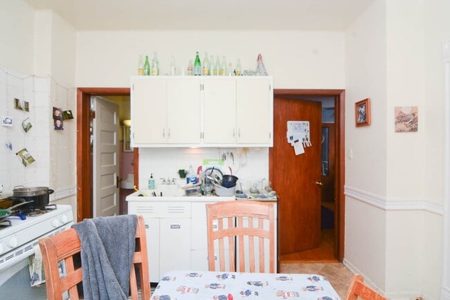 Photo - 2823 W Shakespeare Ave Unidad 3