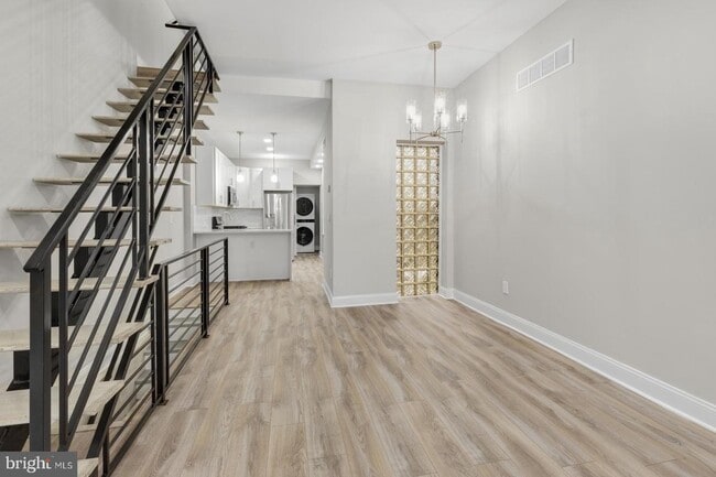 Photo - 2313 Turner St