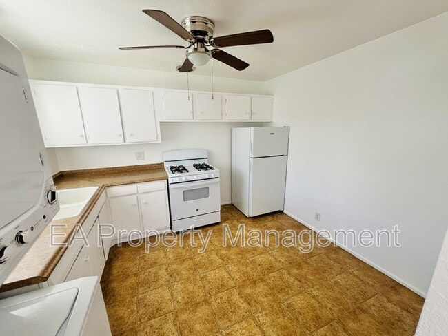 Photo - 1129 Georgia St SE Unit 1