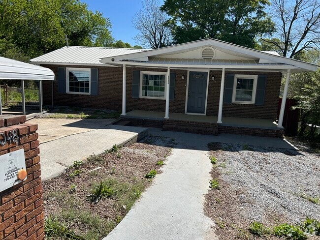 Building Photo - 1048 Black Dr Rental