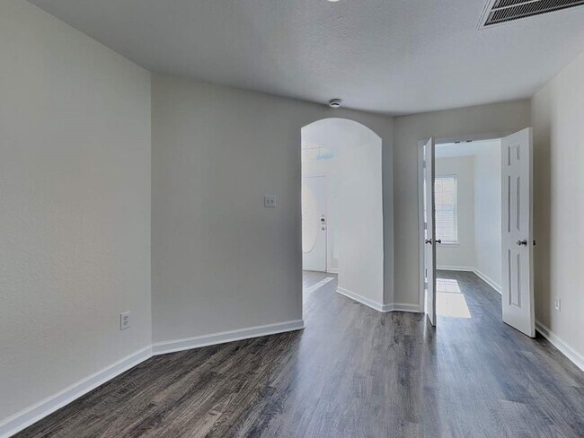 Photo - 9122 Prairie Trails Dr