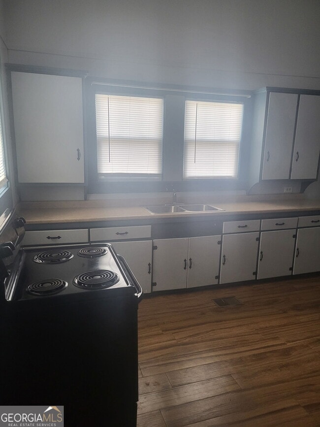 Photo - 15 N Zetterower Ave Unidad 1