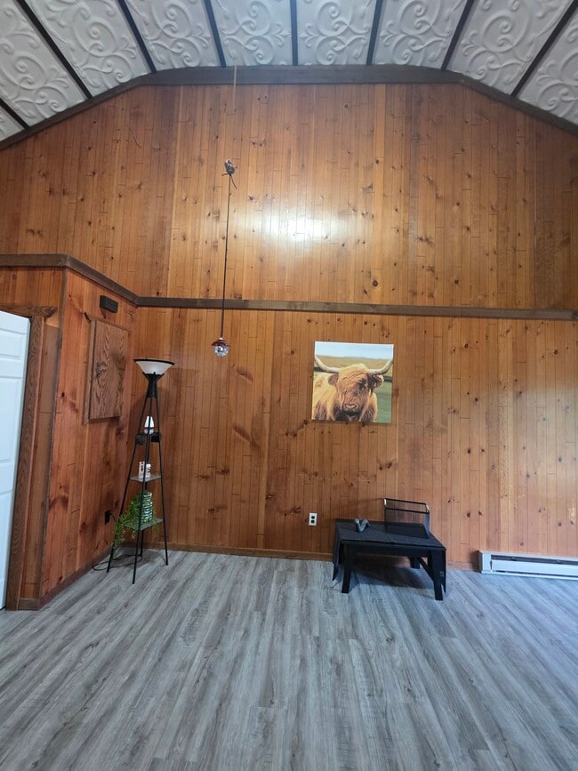 Building Photo - 119 2nd St Unit #3