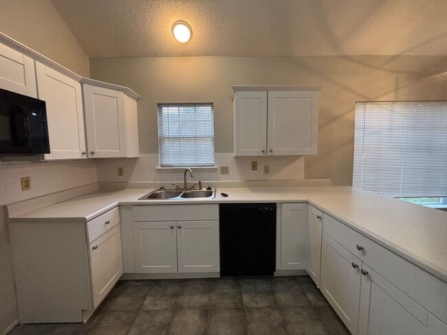 Photo - 3895 Oak Branch Cir E