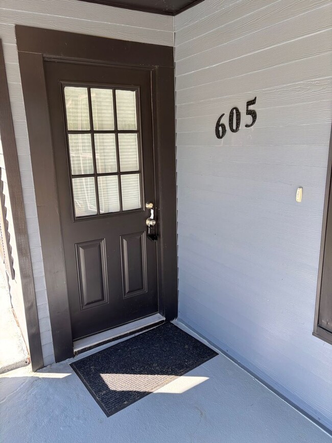 Photo - 3 Bedroom 1 Bathroom Downtown Georgetown Home