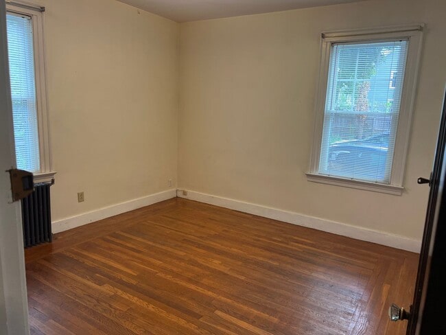 Photo - 27-29 Cottage Street Unit Apt #1F