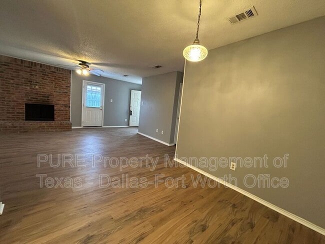 Photo - 731 Bluebonnet Dr