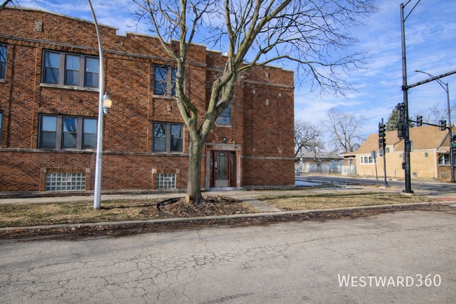 Photo - 6704 S Wood St Unit 1A