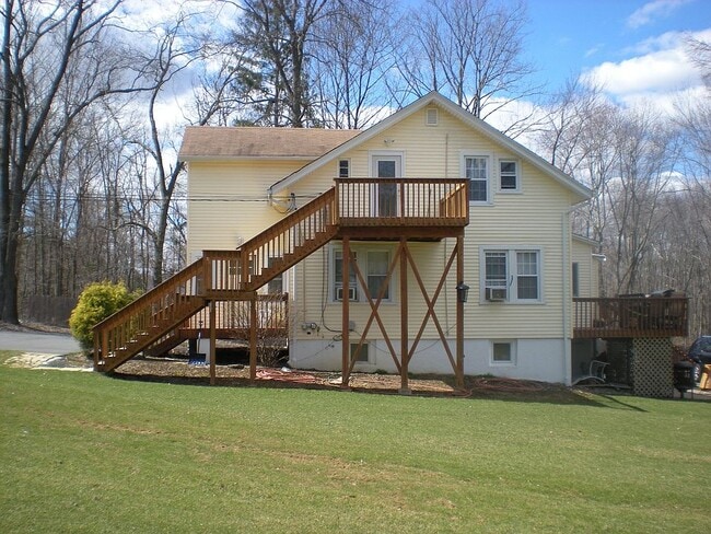 Photo - 191 Mount Horeb Rd Unit 2nd floor apt