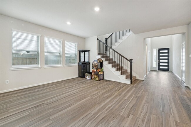 Photo - 9219 Edgeberry Dr