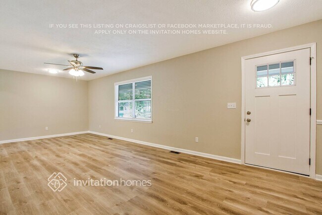 Photo - 4560 Birch Ridge Trail