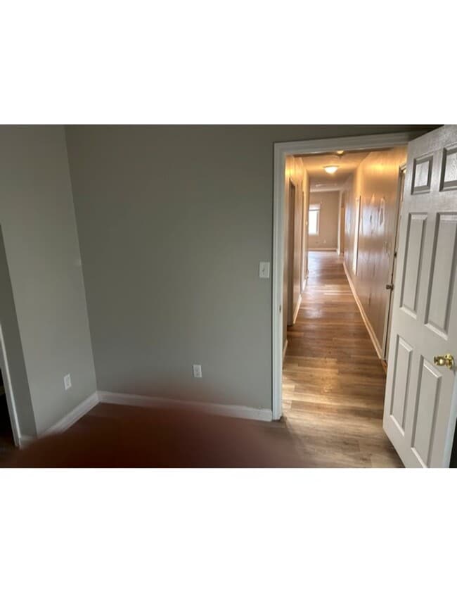 Photo - Downtown Beauty!