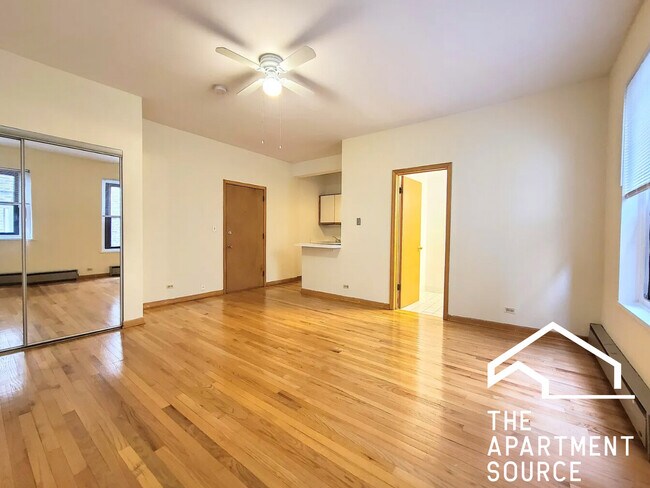 Photo - 634 W Barry Ave Unit 105