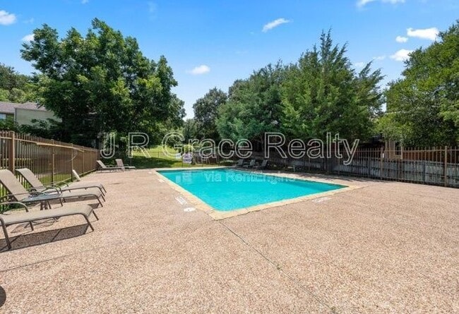 Photo - 1500 Lake Shore Dr Unit Apt 201