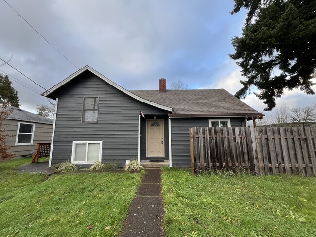 Photo - 2305 NW Fillmore Ave House