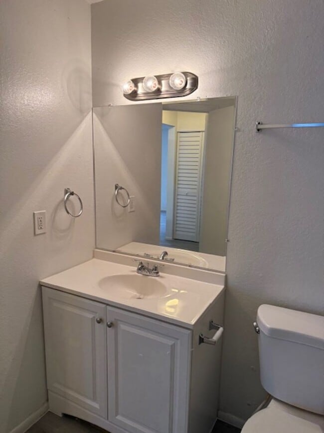 Photo - Large Two bedroom Condo Unit 957-202