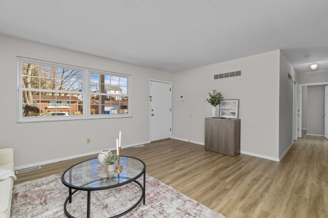 Photo - 3253 Greenbridge Dr